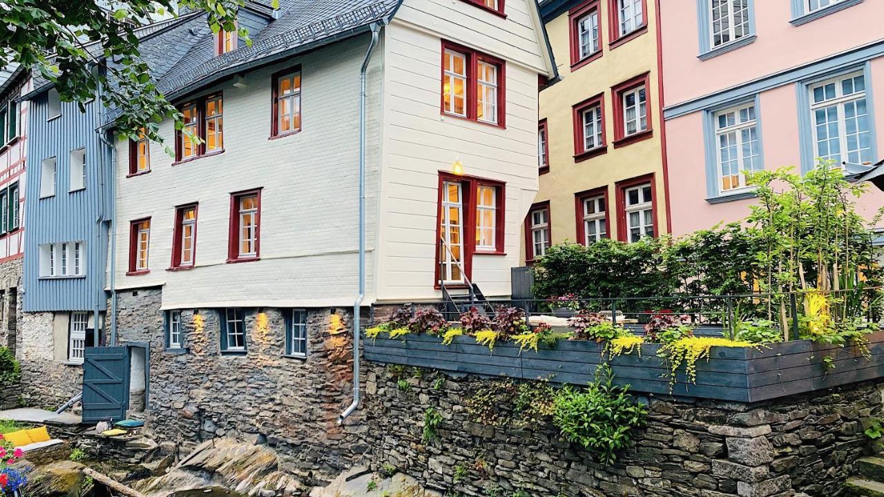 Villa Monschau-Auszeit: Historisch Wohnen Direkt Am Bach Esterno foto
