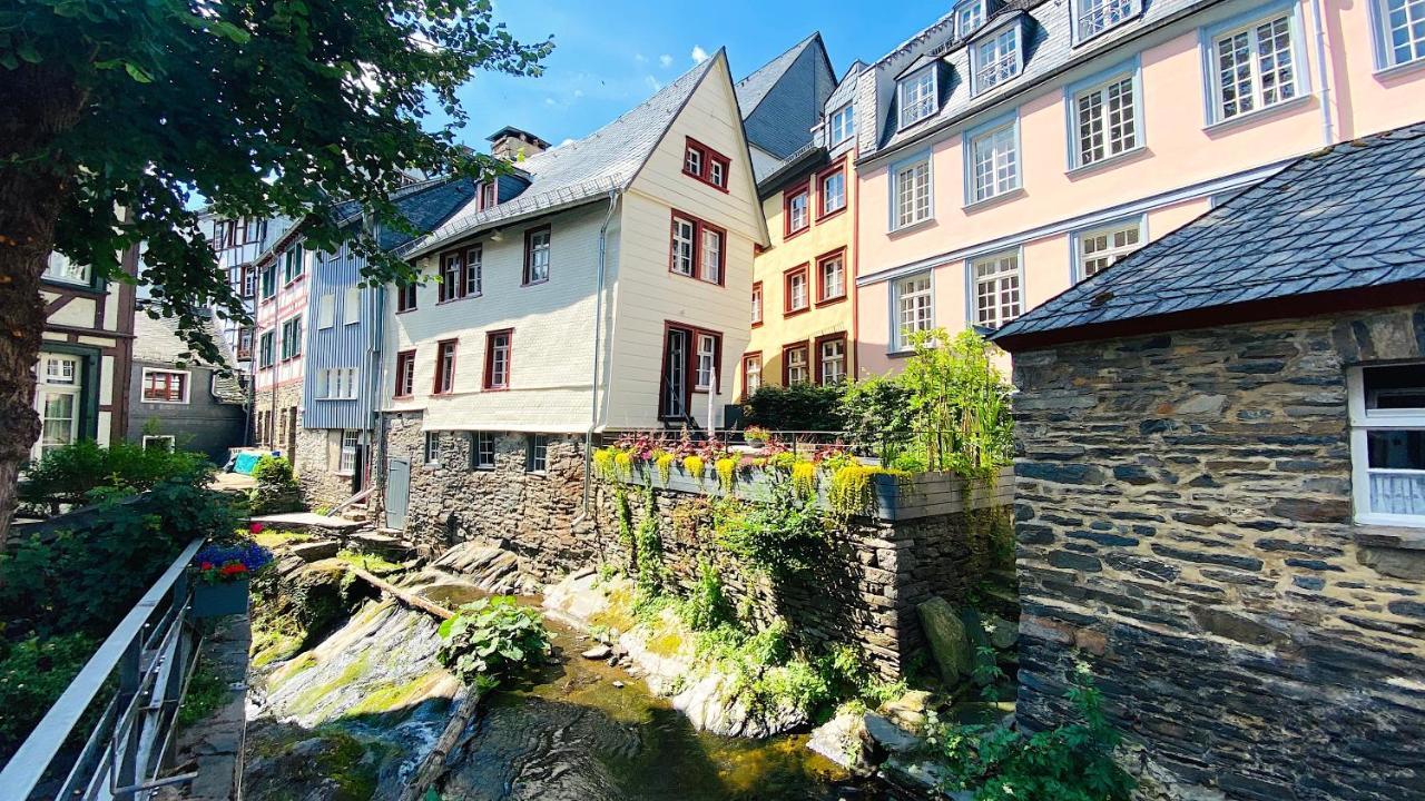 Villa Monschau-Auszeit: Historisch Wohnen Direkt Am Bach Esterno foto